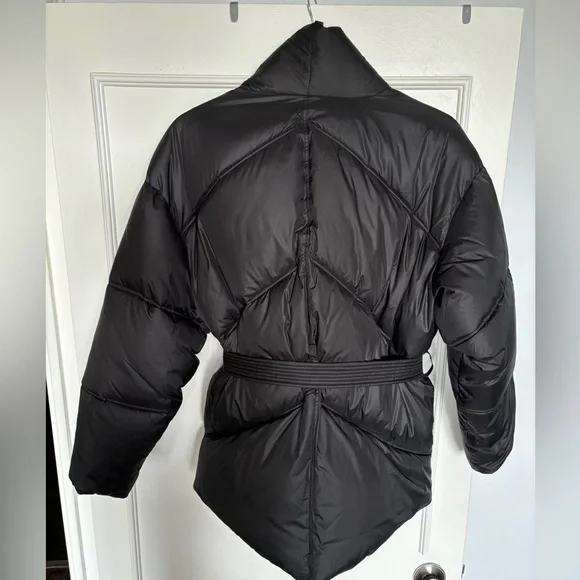 Frame Wrap Puffer Jacket - Picture 3 of 9
